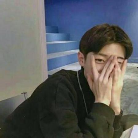 吃瓜娱乐微博头像男的